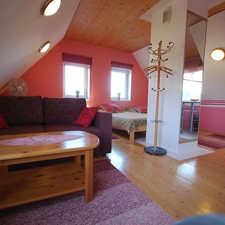 Ida Majutus Hotel Kuressaare Kamer foto