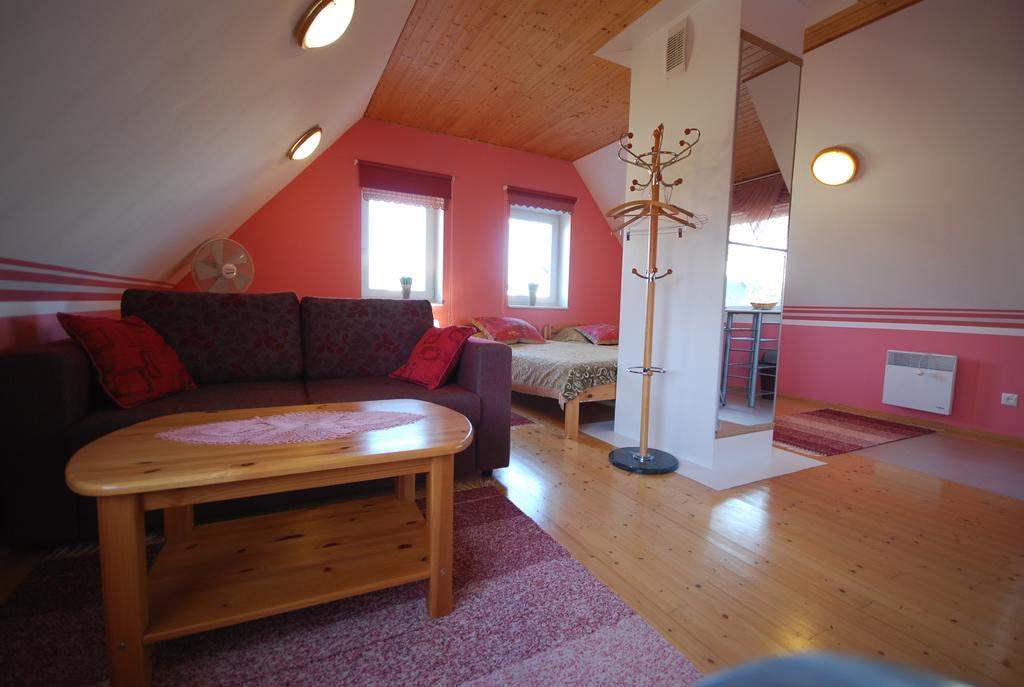 Ida Majutus Hotel Kuressaare Kamer foto