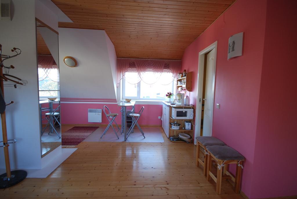 Ida Majutus Hotel Kuressaare Kamer foto